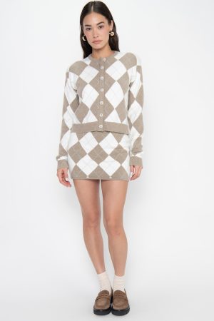 Throw On Cardigan ~ Neutral Argyle Knit