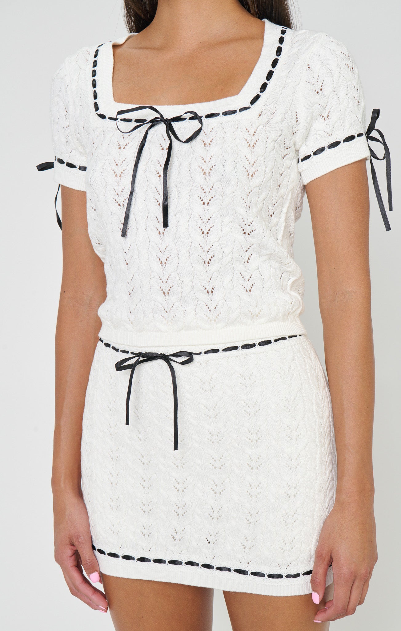 Sim Top ~ Ivory Knit With Black Trim - Image 3